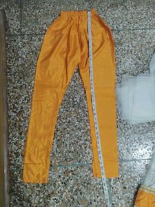 ismein white and orange Mila hua hai aur jo iske u