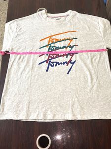 Tommy Hilfiger Tshirt awesome