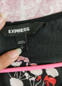 Black V-Neck Flared Minimal Top – Elegant,