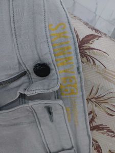 Light Wash Denim Jeans