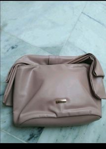 MyGlamm Bow Bag