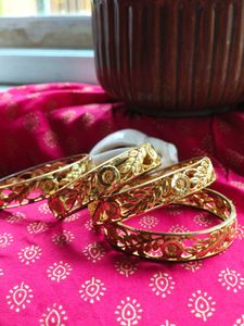Set Of Four City Gold Gorgeous Bangles