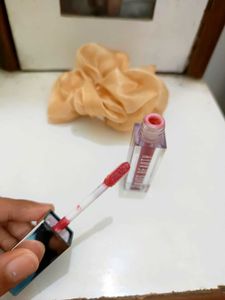Swiss Beauty Plump Up Lip Gloss