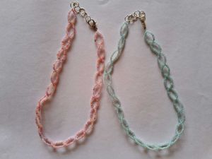 2 Beaded Loop Chocker Necklaces🩷🩵