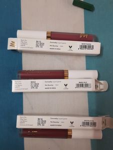 Myglamm Lit Liquid Velvet Matte Lipstick 1