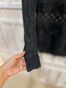 Black Crochet Laced Top By Sweet