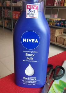 Nivea Nourishing Body Milk