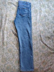 I m Selling a Blue Straight Jeans.