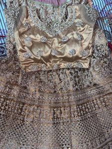 bridal lehnga choli with jwellery and weist belt