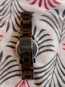 Stylish Womens Watch(Both Not Working)