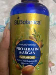 St.Botanica Shampoo