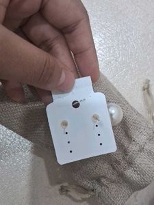 PEARL EARRINGS