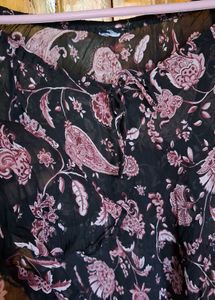 Symmetrical Floral Tops