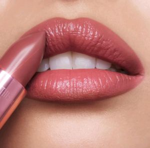 Charlotte Tillbury K.I.S.S.I.N.G Lipstick..