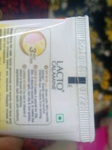 Lacto Calamine Sunscreem