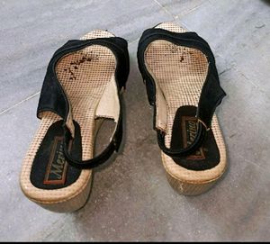 Wedges 👠 | | ❗ giving away ⚠️