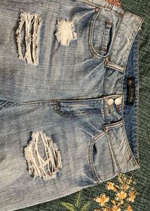 Price Drop ‼️ Almost Famous Brand Ditress Jean