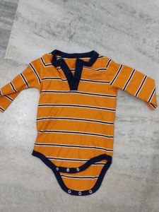 4 Rompers