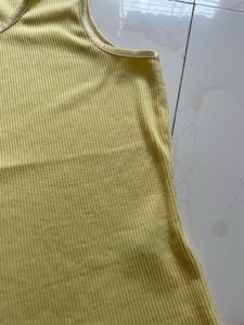 Butter yellow Top