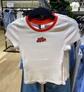 H&amp;M Ribbed Body Fitted Top