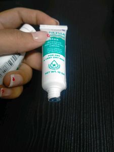 Venusia Max Moisturizing Cream