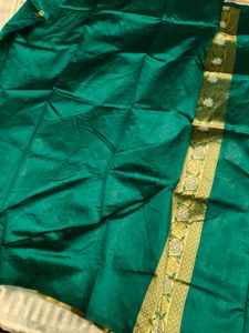 Elegant Green &amp; Gold Fabric