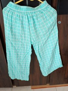 Knee Length Pant