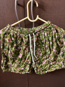 Beachy Floral Print Shorts