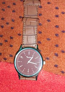 New Men Watch Working