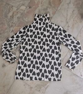 Heart Print Turtleneck Top