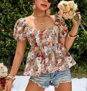 Floral Puff Sleeve Top