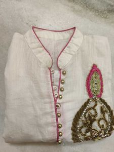 Beautiful Sleeveless Kurta