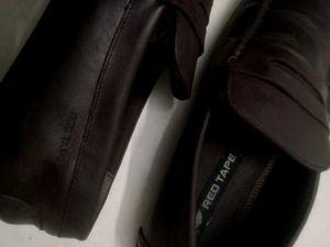 ✨💯 ORIGINAL REDTAPE ✨💯 BROWN LEATHER LOAFER 👞