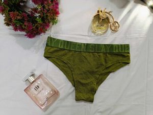🇱🇷✨H&amp;M Olive Colour Beautiful Penty