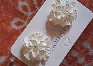 Flower Stud Earring🎀