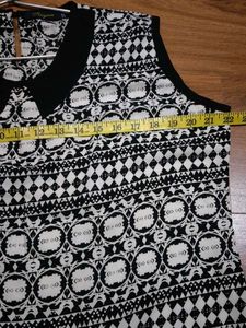 Patterned Sleeveless Top(size 44)
