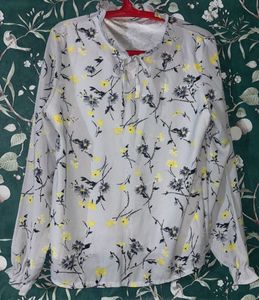 Flower Printed Tie Knot Top