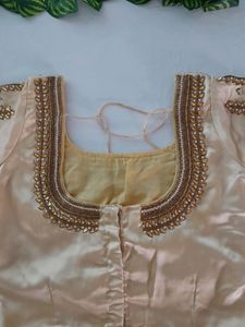 Gold Embroidered Blouses(Women&#39;s)