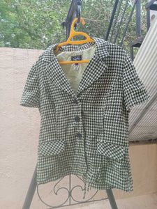 Houndstooth Short Sleeve Blazer