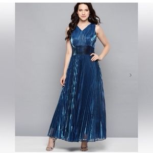 LABEL RITU KUMARAccordion PleatedMaxi Fit &amp;Flare