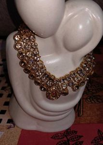 Elegant Gold Necklace