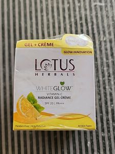 LOTUS WHITEGLOW