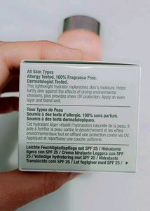 Clinique Moisture Surge SPF 25