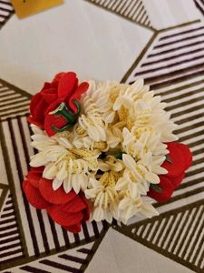 Star Earrings And Rose Rubber Band