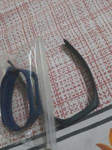 Mi Band 4 Blue And Black Strip 2