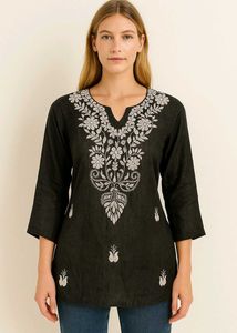 Beautiful Lakhnawi Short Kurti😍🫶🏻