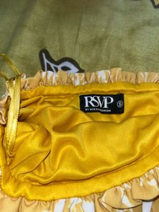 Yellow bodycon ruffle skirt