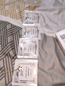 4 pandant pack in 1