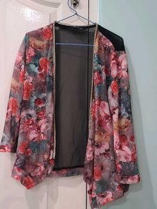 Globus Floral Shrug