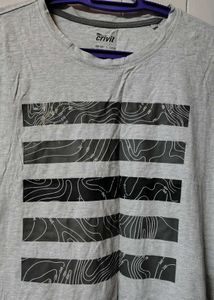 T shirt 🩶 🔥 Check flaw